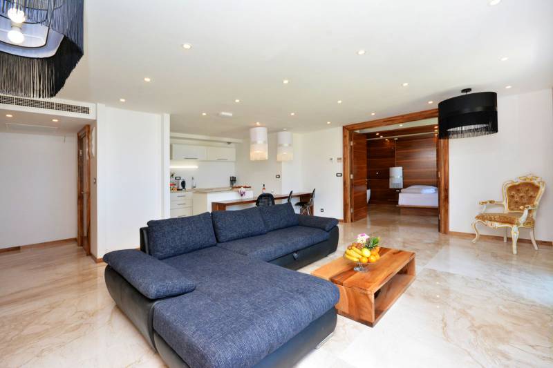 Luxury Villa Life 2 Enjoy with Swimming Pool Split