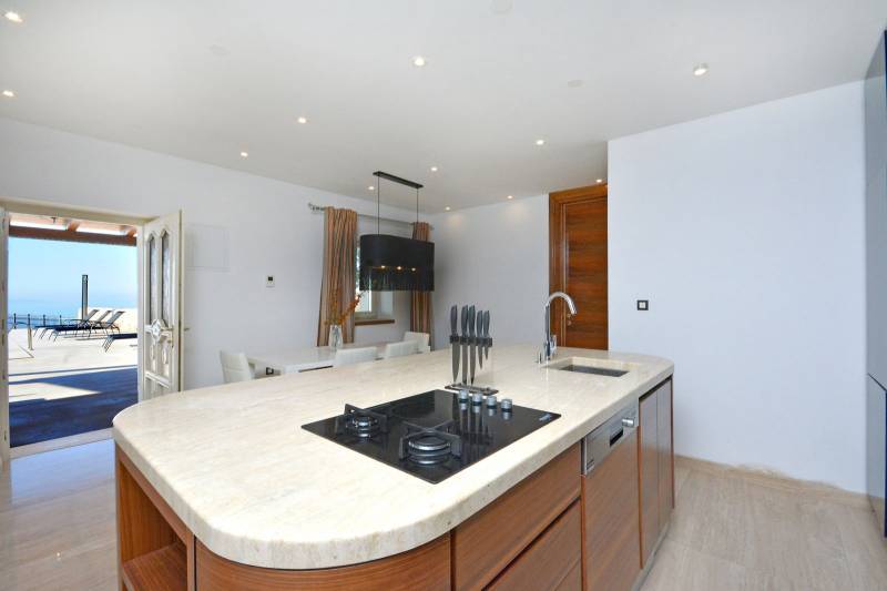 Luxury Villa Life 2 Enjoy with Swimming Pool Split