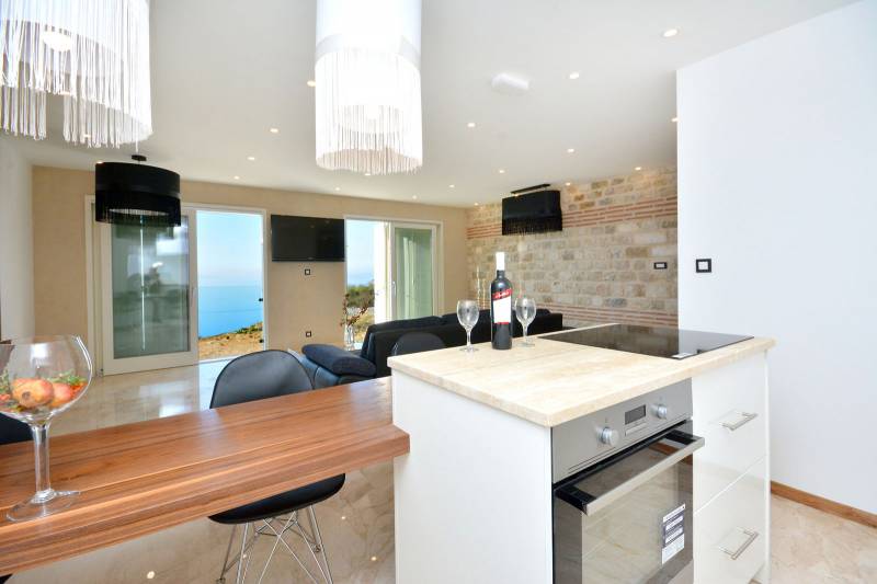Luxury Villa Life 2 Enjoy with Swimming Pool Split