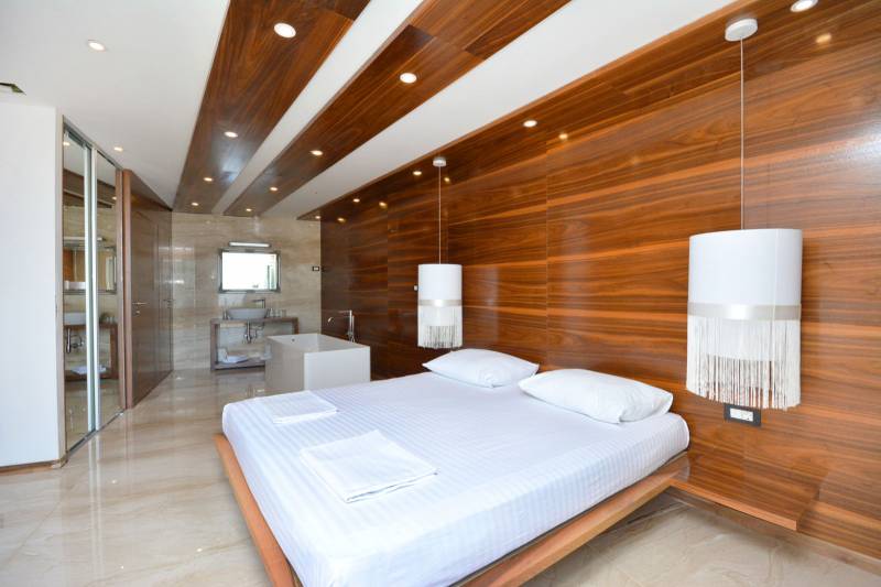 Luxury Villa Life 2 Enjoy with Swimming Pool Split