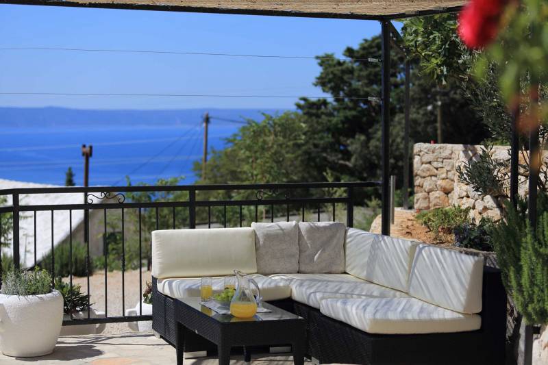 Kuća za Odmor Dalmatian Stone s Bazenom Makarska