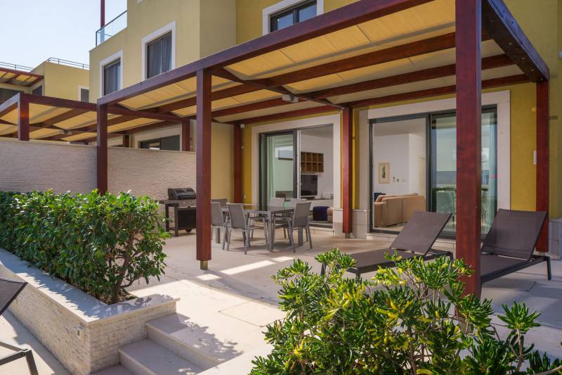 Apartman Lemonade s Bazenom na Plaži I Trogir