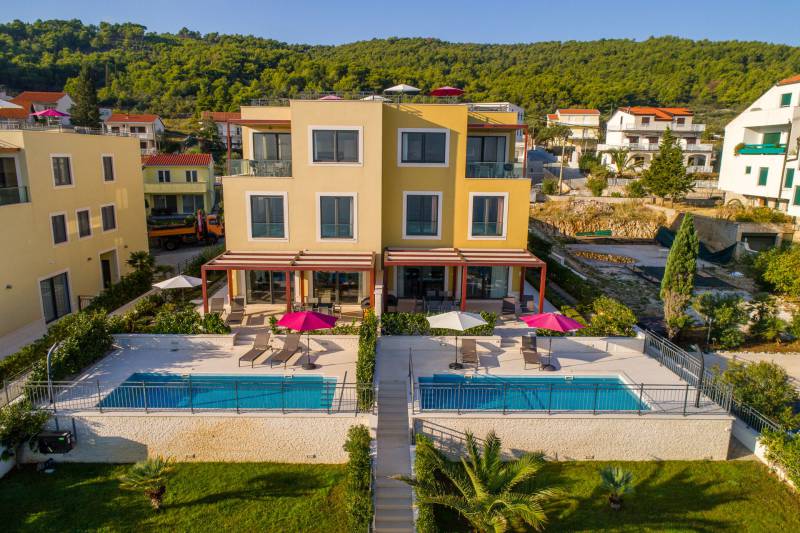 Beachfront Apartment Lemonade II Trogir