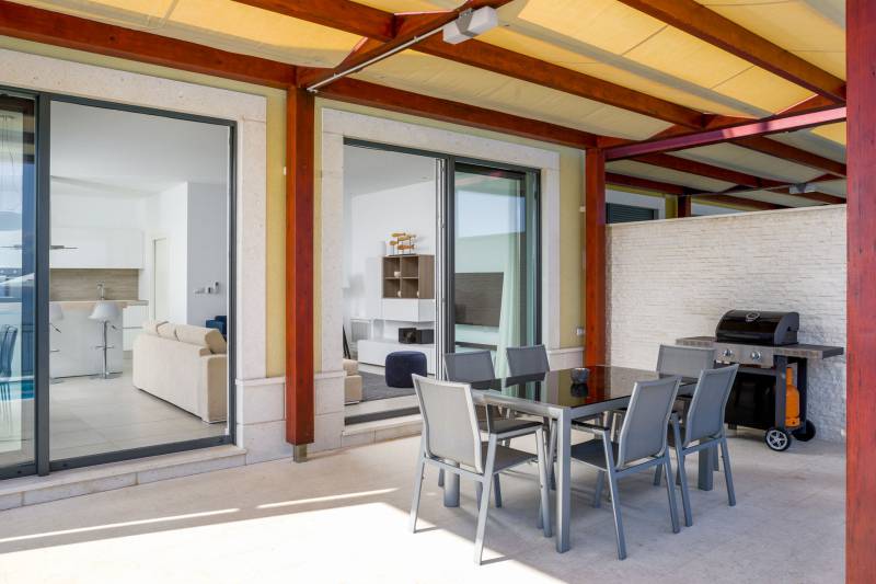 Beachfront Apartment Lemonade with Pool III Trogir