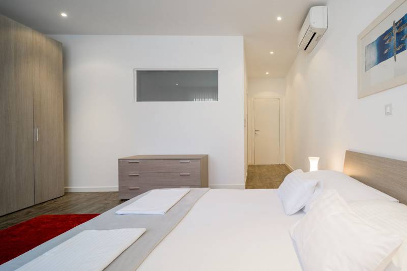 Beachfront Apartment Lemonade with Pool III Trogir