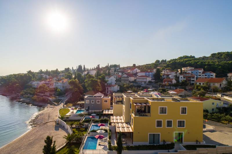 Beachfront Apartment Lemonade IV Trogir