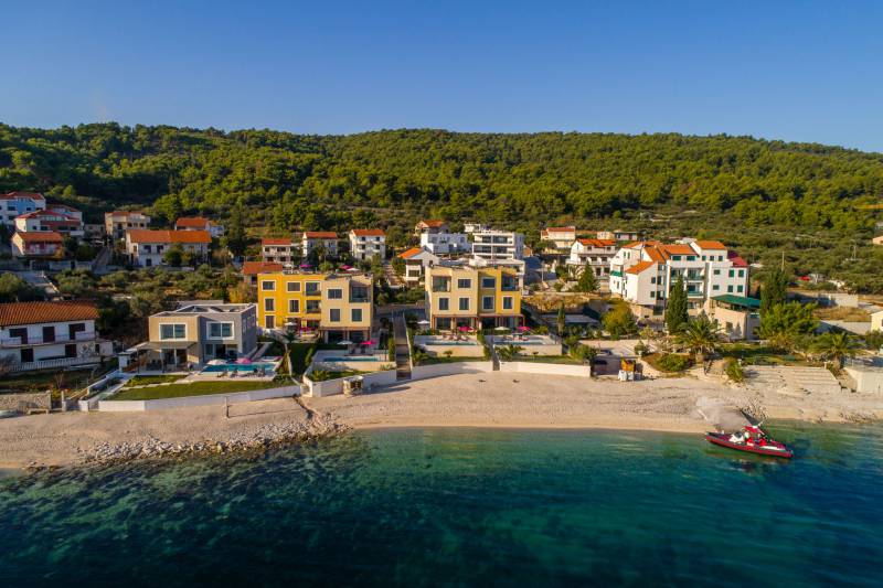 Beachfront Apartment Lemonade IV Trogir