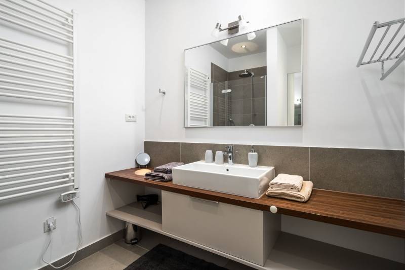 Beachfront Apartment Lemonade with Pool V Trogir