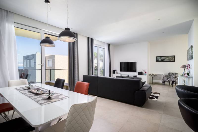 Beachfront Apartment Lemonade VIII Trogir