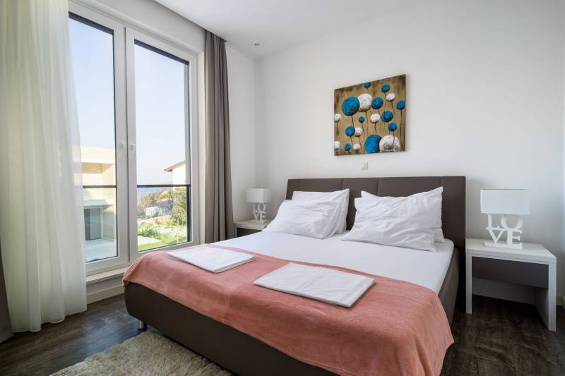 Beachfront Apartment Lemonade VIII Trogir