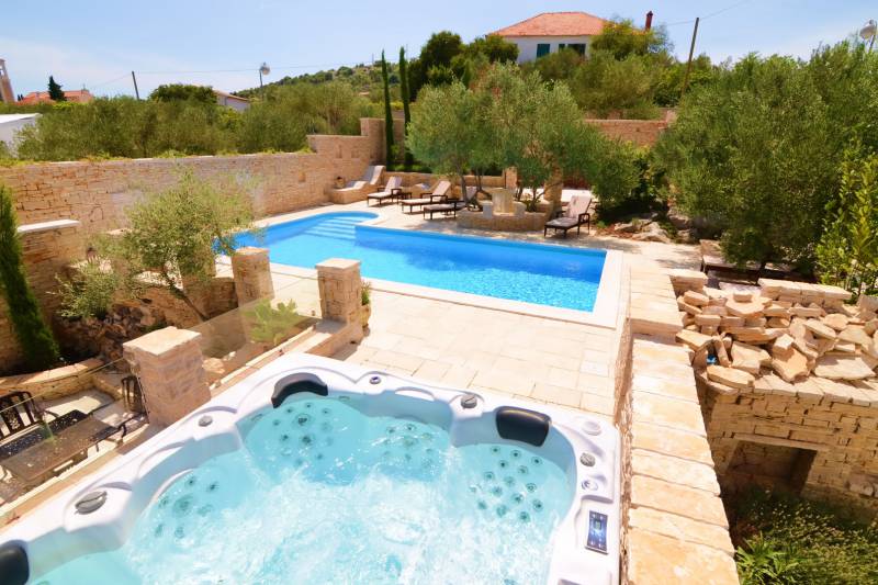 Apartment in Villa Mediterranean Garden III Murter