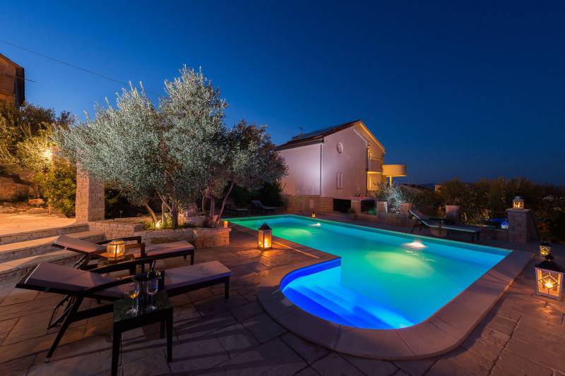 Apartment in Villa Mediterranean Garden III Murter