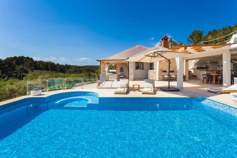 Villa Mariette with Heated Pool on Korcula Island