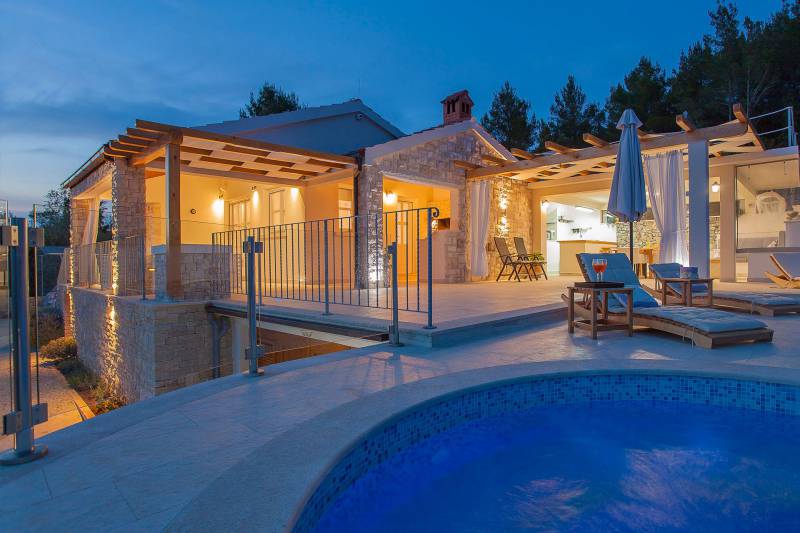 Villa Mariette with Heated Pool Korčula