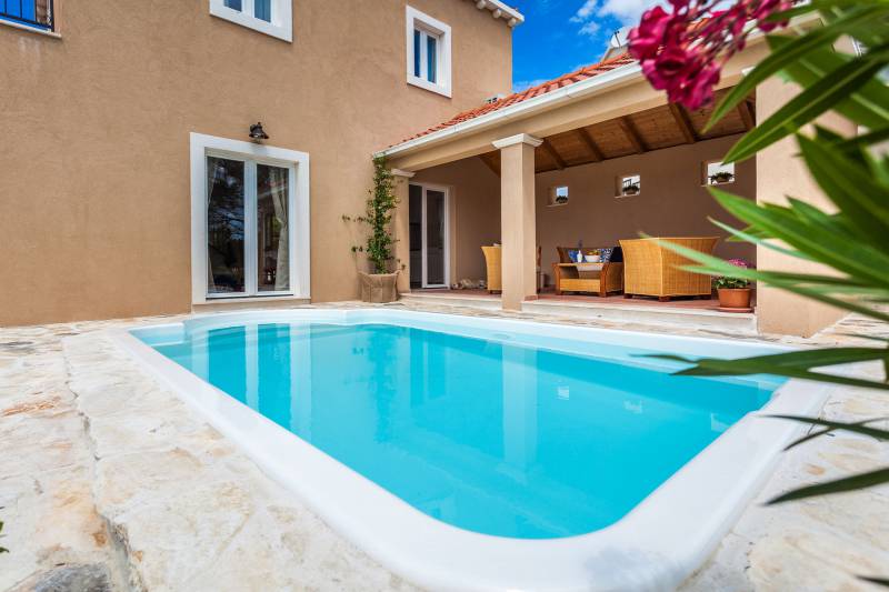 Villa Florosa with Swimming Pool Korčula