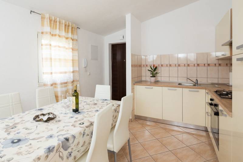 Apartment in Villa Santos with Swimming Pool VIII Split
