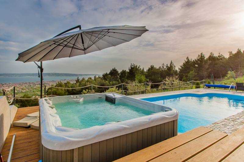 Luksusowa Willa Grand View z Basenem Split