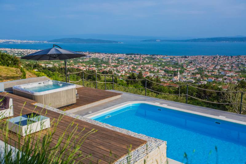 Luksusowa Willa Grand View z Basenem Split