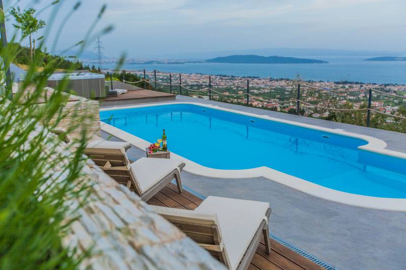 Luksusowa Willa Grand View z Basenem Split