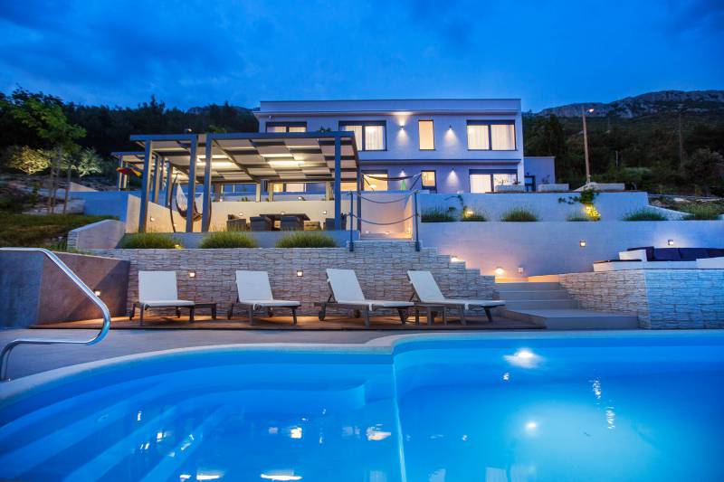 Luksusowa Willa Grand View z Basenem Split