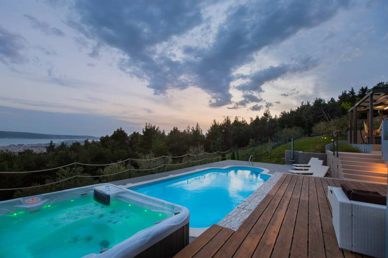Luksusowa Willa Grand View z Basenem Split