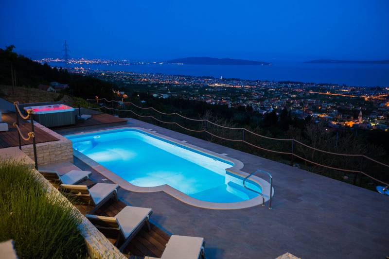 Luksusowa Willa Grand View z Basenem Split