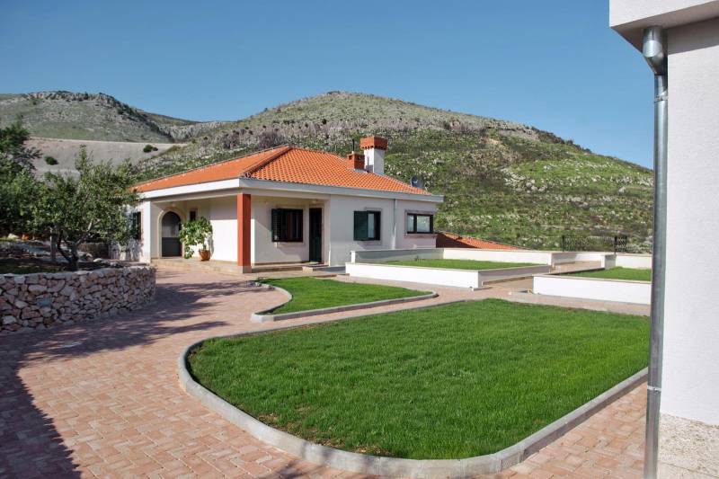 Luxury Villa Emerald Olive with Pool Trogir