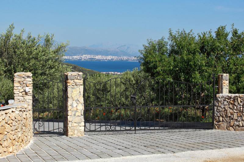 Luxury Villa Emerald Olive with Pool Trogir