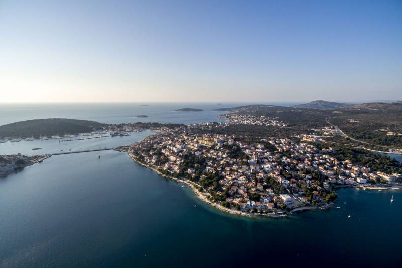 Villa Arinna with Swimming Pool Primošten