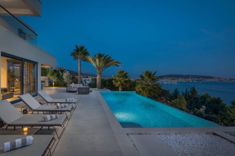 Luxusvilla Elyzeum mit beheiztem Pool Trogir