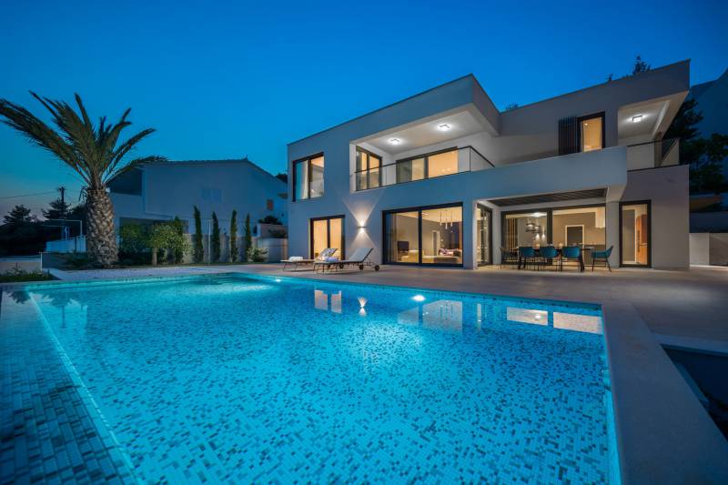 Luxusvilla Elyzeum mit beheiztem Pool Trogir