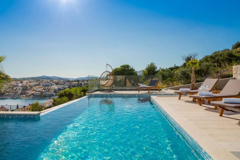 Luksuzna Vila White Pearl s Bazenom Trogir