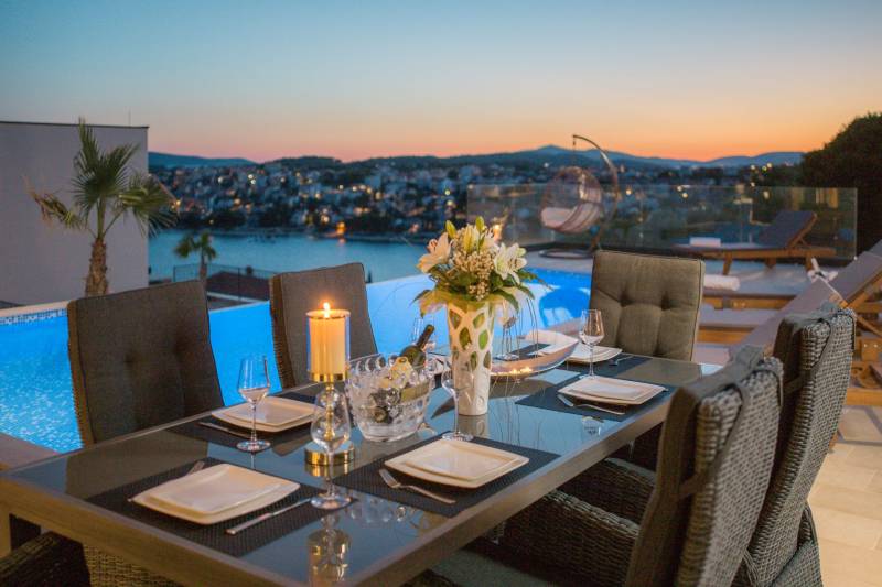Luksuzna Vila White Pearl s Bazenom Trogir