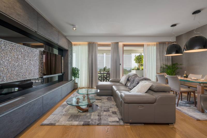 Luxury Residence Gabriela with Pool Split