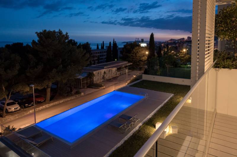 Luxury Residence Gabriela with Pool Split
