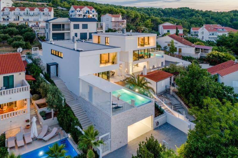 Luksusowa Willa Luna z Basenem Brač