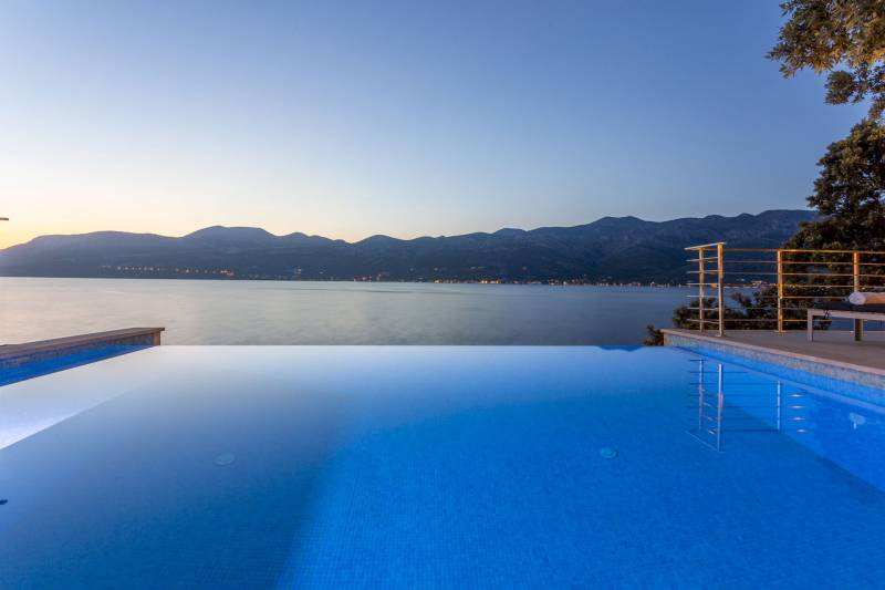 Strandvilla Poseidon med Basseng Korčula