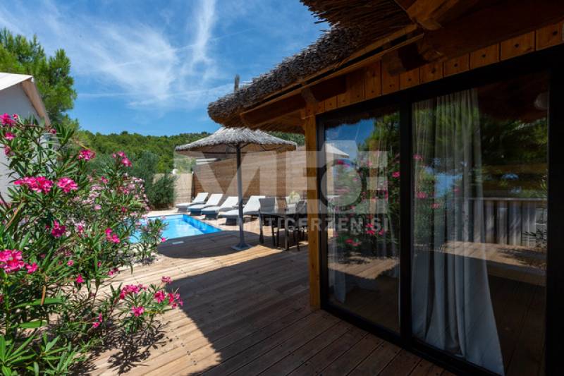 Luxury Bungalow Lei with Pool Murter