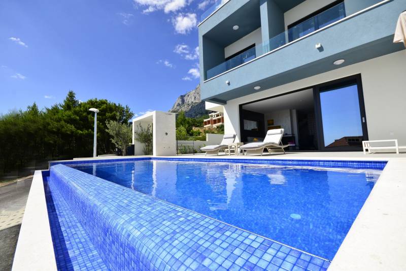 Villa Ninona med Basseng I Makarska