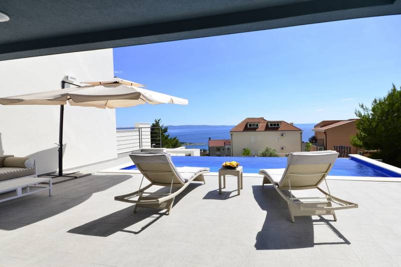 Villa Ninona med Basseng I Makarska