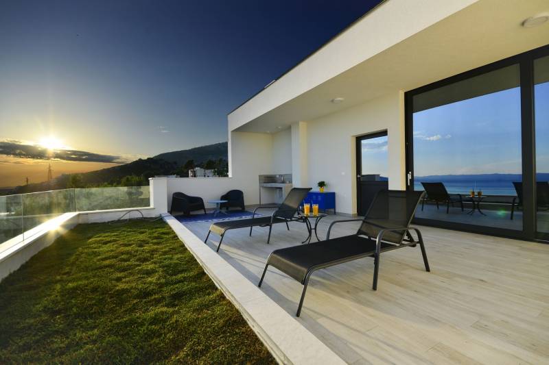 Villa Ninona med Basseng I Makarska