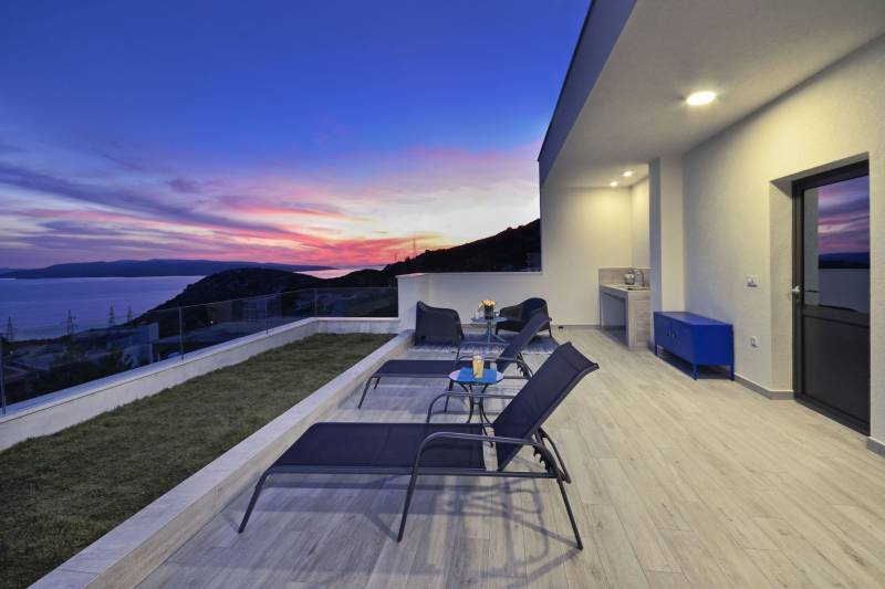 Villa Ninona med Basseng I Makarska
