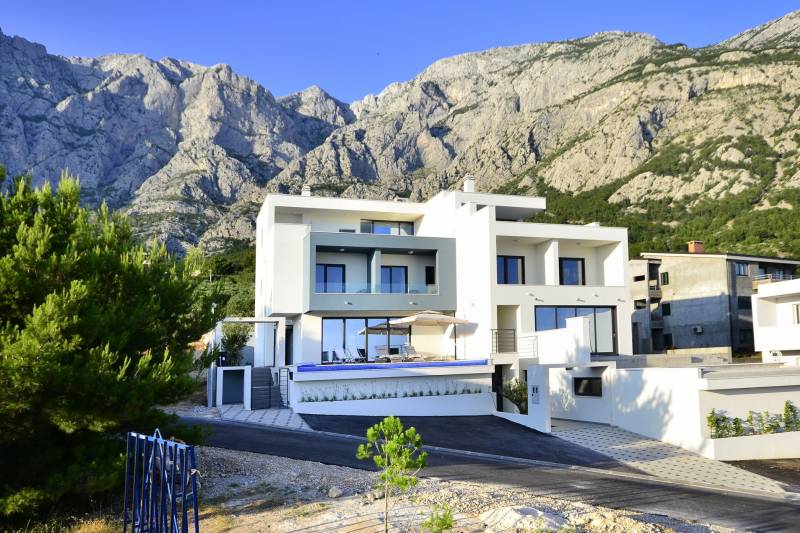 Villa Ninona med Basseng I Makarska