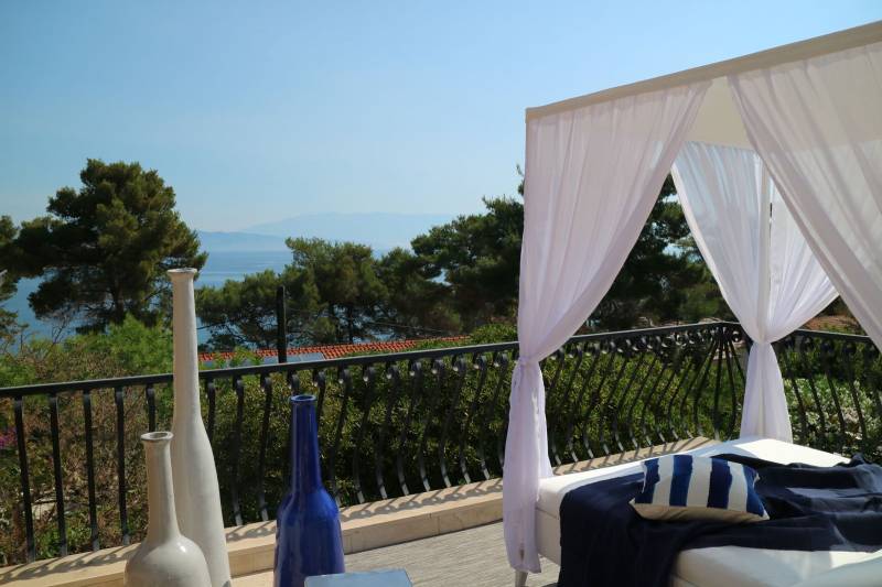 Villa Pharos with Swimming Pool Hvar