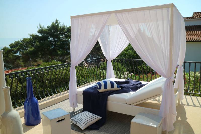 Villa Pharos with Swimming Pool Hvar