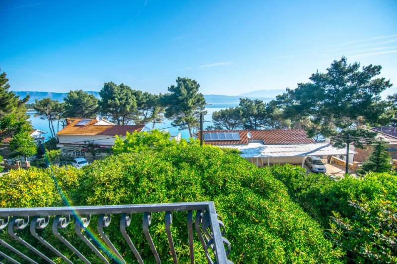 Villa Pharos with Swimming Pool Hvar