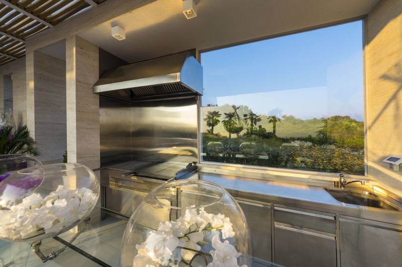 Luxury Villa Beyond with Pool Pag