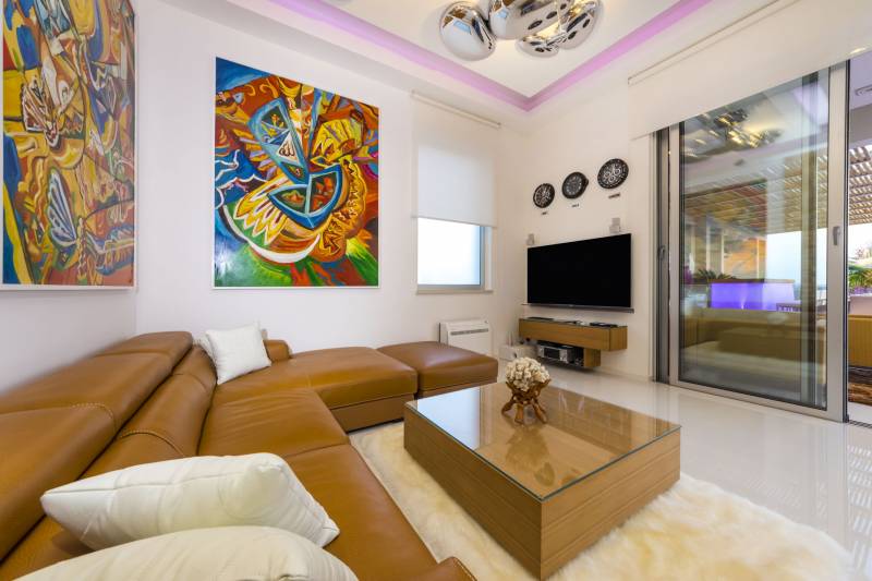 Luxury Villa Beyond with Pool Pag