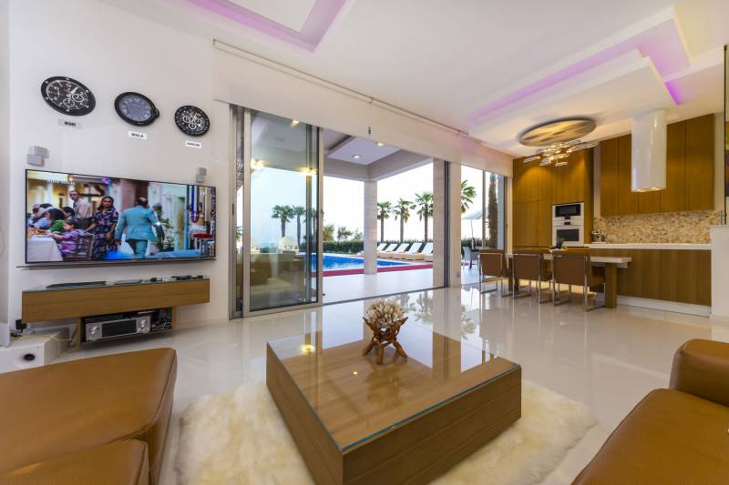 Luxury Villa Beyond with Pool Pag