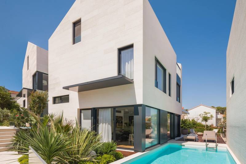 Omega Villas Complex Brač